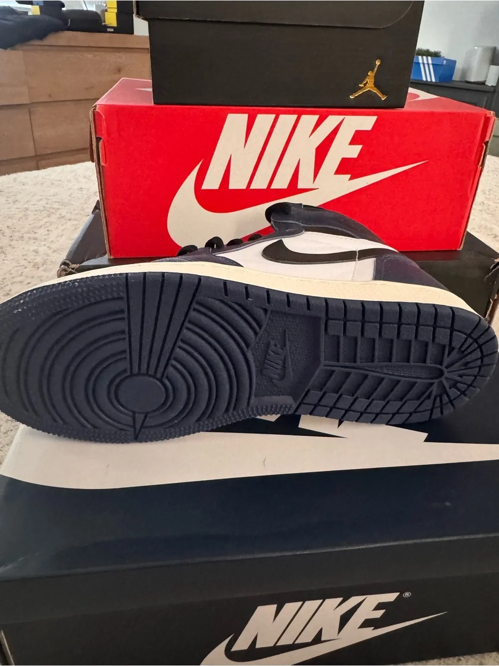 Nike Air Jordan 1 Mid White Navy Black